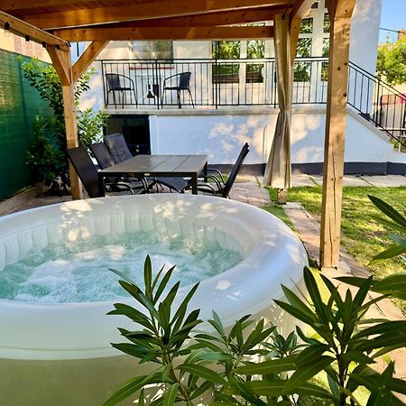 Sparkling Time Apartman Hajdúszoboszló Dış mekan fotoğraf
